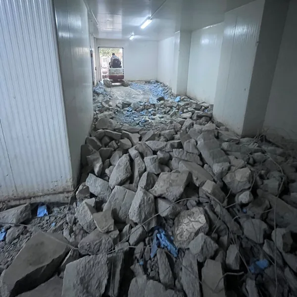 Kapalı Alanda Beton Kırımı — Kapalı iç mekân
