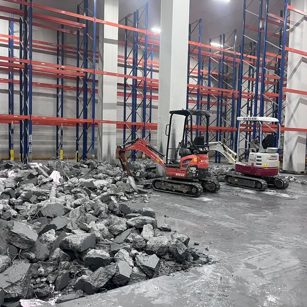 Depo Zemini Kırımı — Depo içi